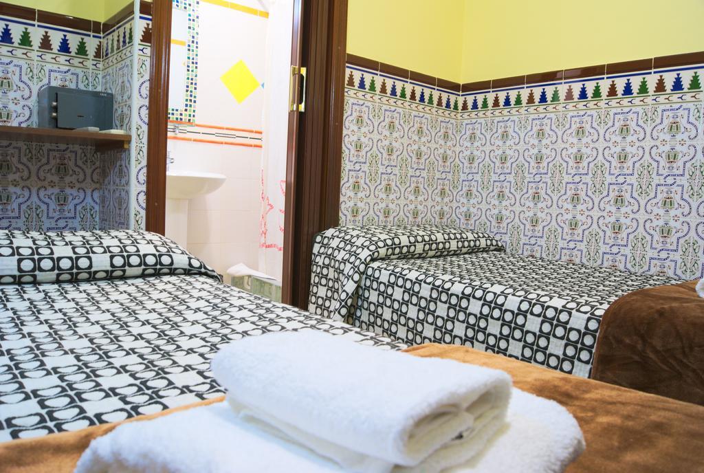 Hostal Florida Sevilla Habitación foto