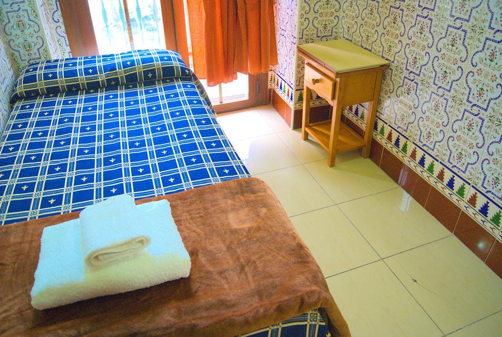 Hostal Florida Sevilla Habitación foto