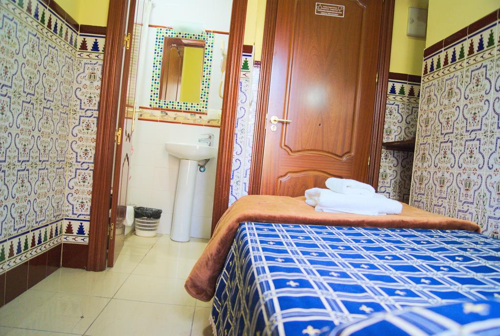 Hostal Florida Sevilla Habitación foto