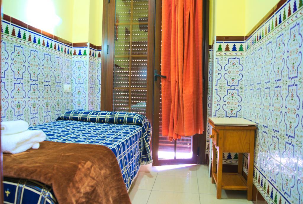 Hostal Florida Sevilla Habitación foto
