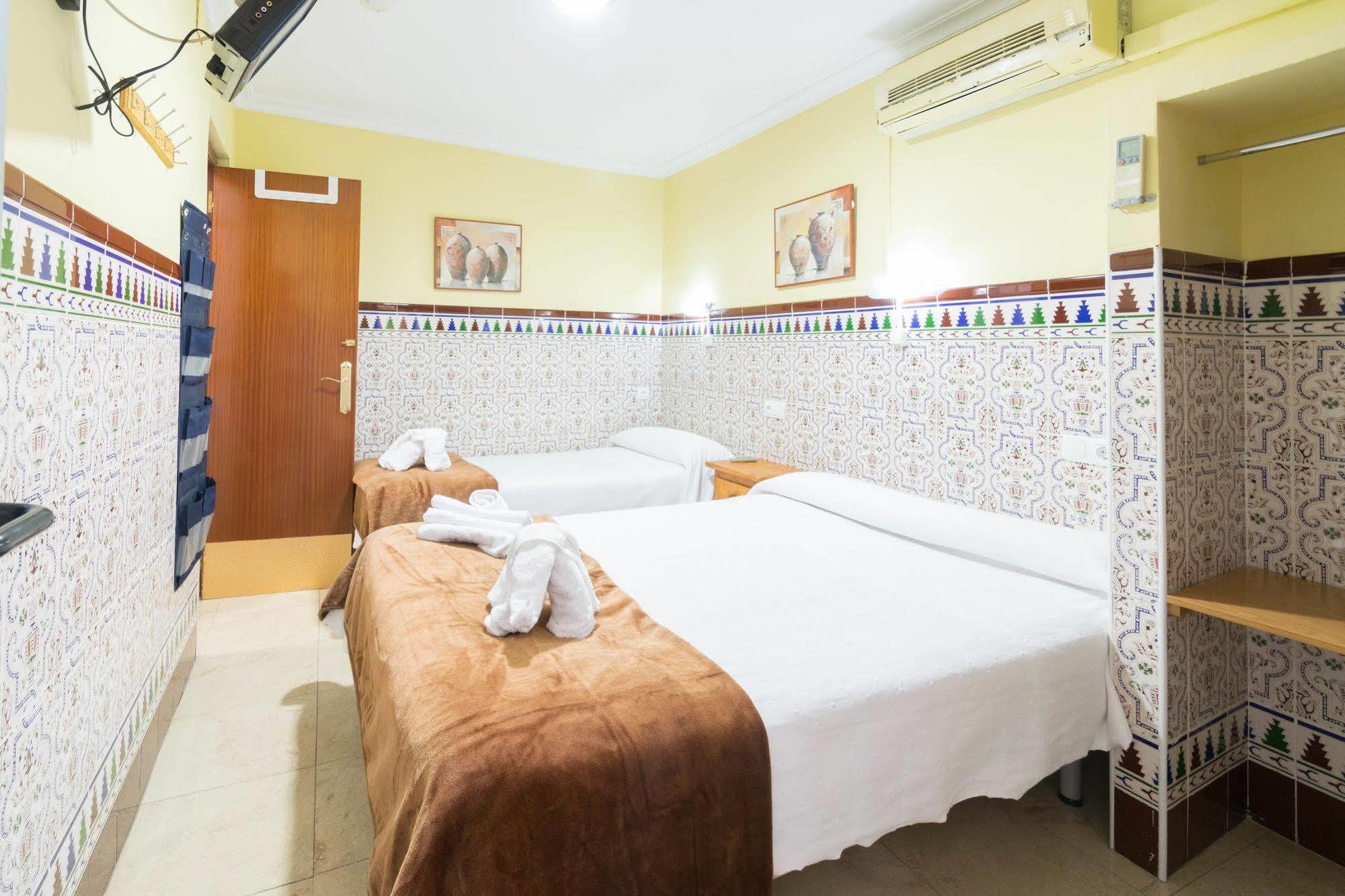 Hostal Florida Sevilla Exterior foto